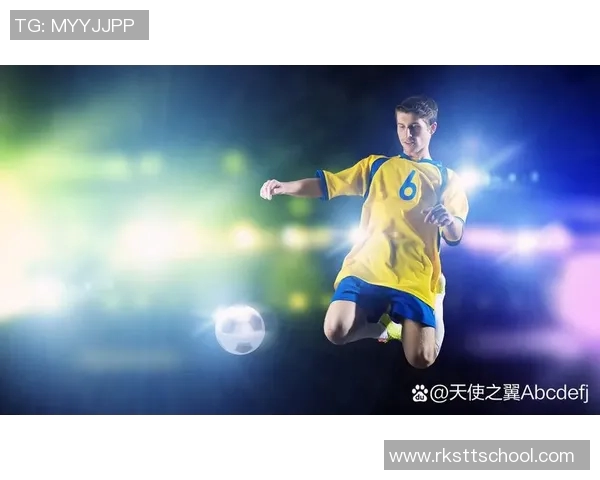 《荣耀与激情并存 足球巨星们的传奇瞬间与巅峰对决》