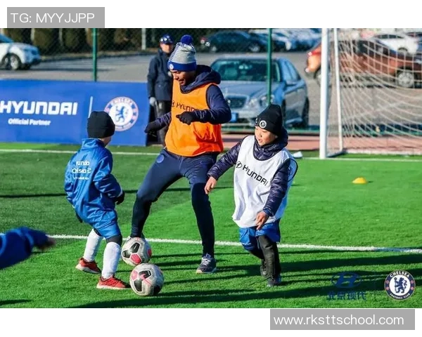 热爱篮球的足球巨星盘点那些在绿茵场外挥洒激情的球员